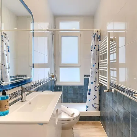 Апартаменти 42nd Station By Next Stop *