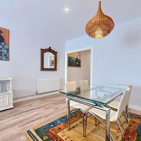 Апартаменты 42nd Station By Next Stop