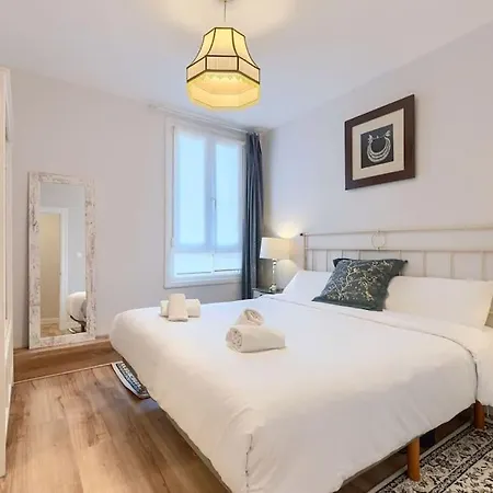 42nd Station By Next Stop Apartmán