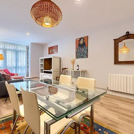 42nd Station By Next Stop Apartmán